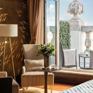 https://boscolo-budapest-autograph-collection.inbudapesthotels.com