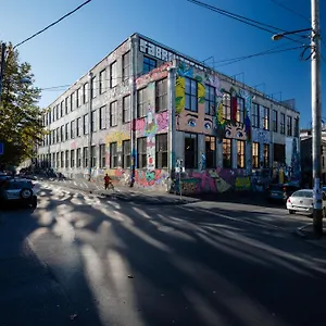 fabrika-tbilisi.alltbilisihotels.com/